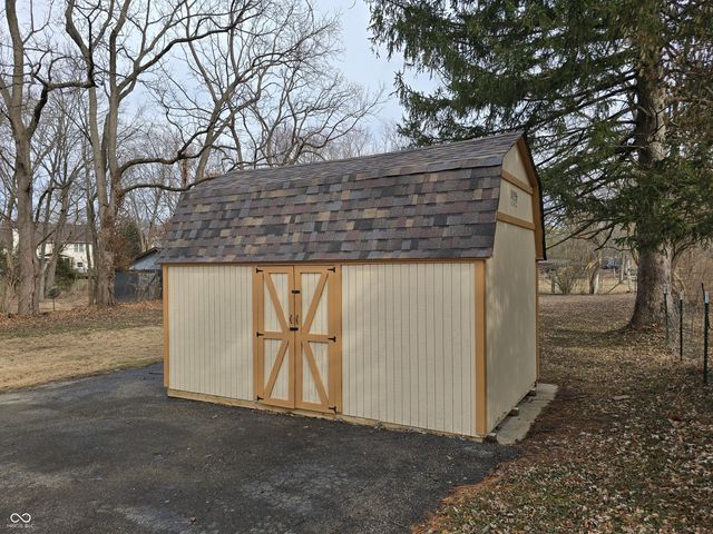 7741 Indian Lake Road, Indianapolis, IN 46236