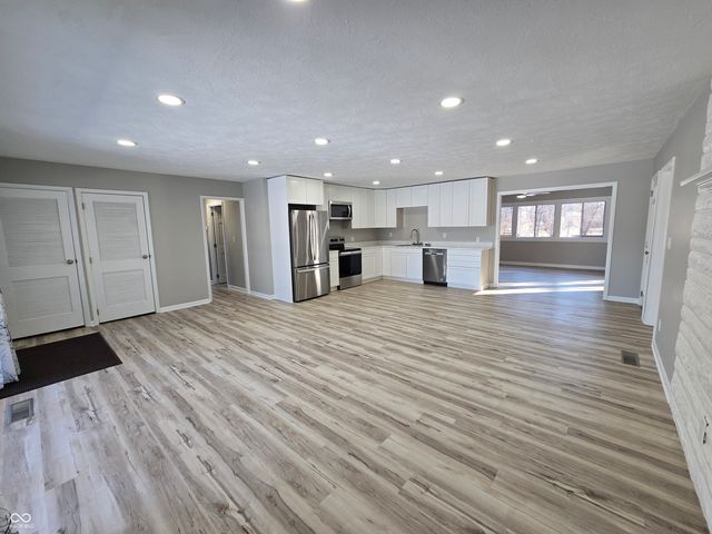 7741 Indian Lake Road, Indianapolis, IN 46236