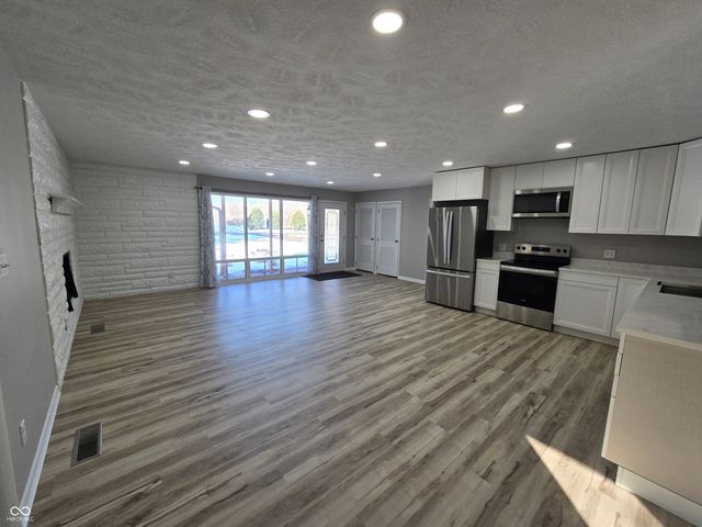 7741 Indian Lake Road, Indianapolis, IN 46236