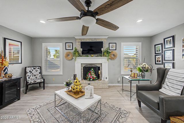 9694 W PURDUE Avenue, Peoria, AZ 85345