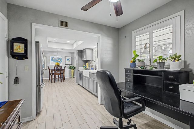 9694 W PURDUE Avenue, Peoria, AZ 85345