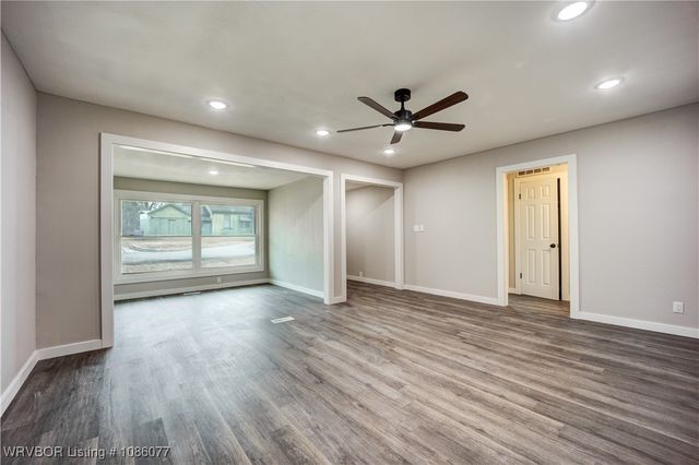 705 N 41st Street, Fort Smith, AR 72903