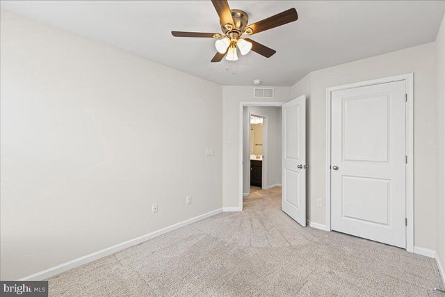 9 VENICE LN, Mount Laurel, NJ 08054