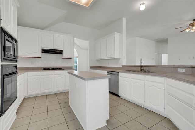 1422 Greenwich Drive, Allen, TX 75013