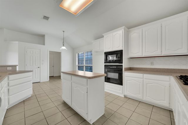 1422 Greenwich Drive, Allen, TX 75013