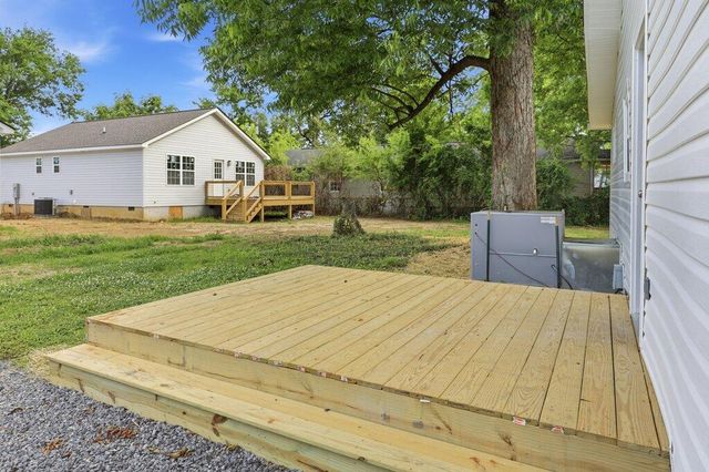 2636 N Orchard Knob Avenue, Chattanooga, TN 37406