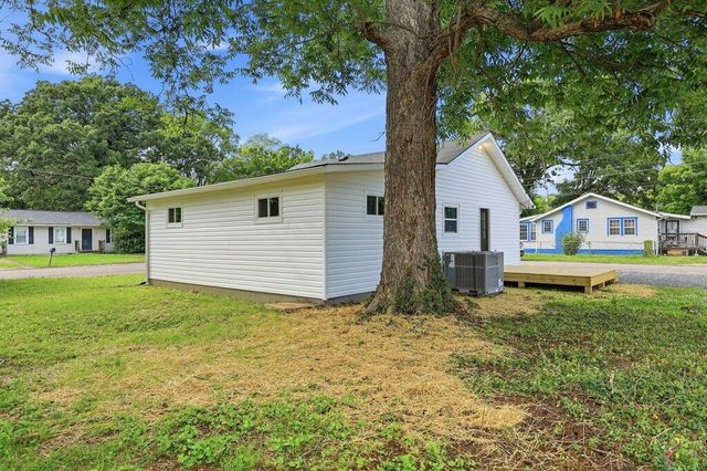 2636 N Orchard Knob Avenue, Chattanooga, TN 37406