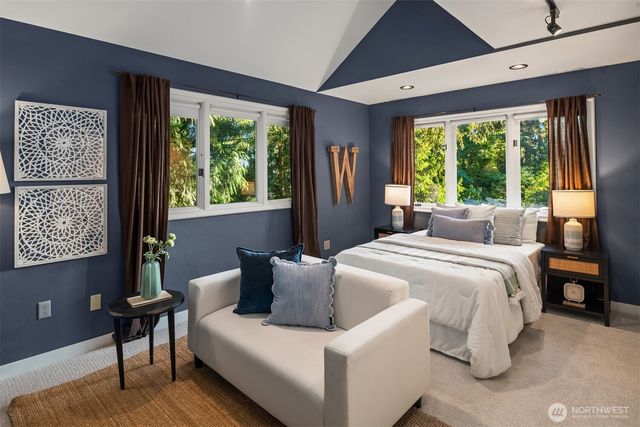 4889 Forest Avenue SE, Mercer Island, WA 98040