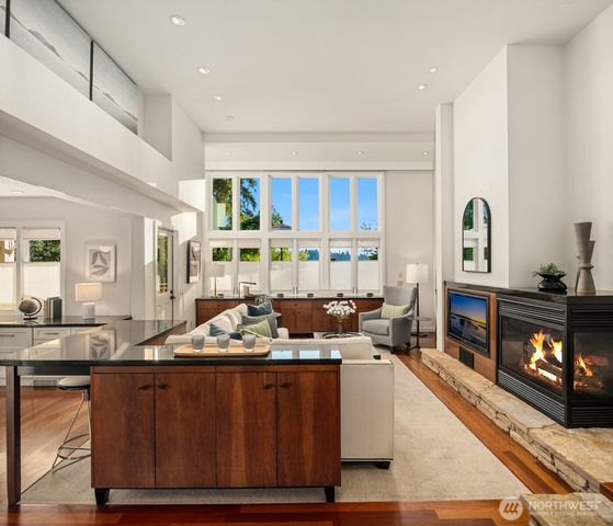 4889 Forest Avenue SE, Mercer Island, WA 98040