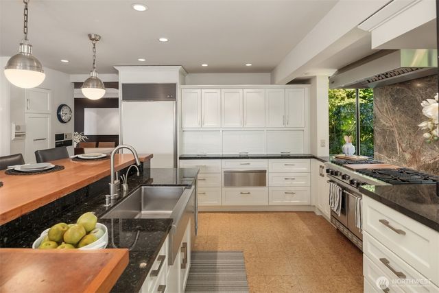 4889 Forest Avenue SE, Mercer Island, WA 98040