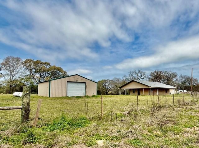 1260 CR 236 E., Henderson, TX 75652
