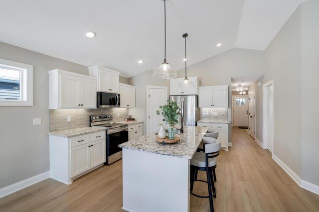 10022 177th Ave NW, Elk River, MN 55330