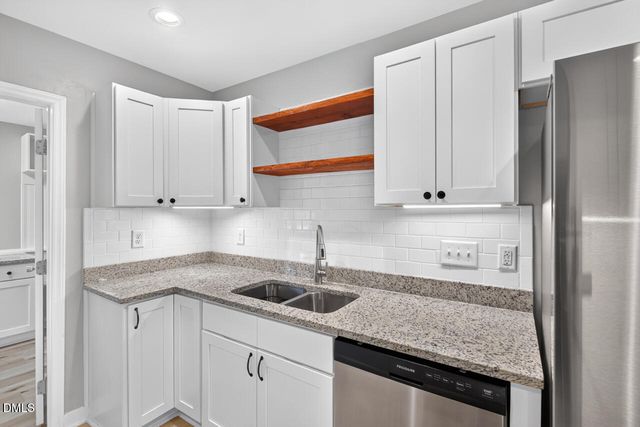 1507 Robinhood Road, Durham, NC 27701