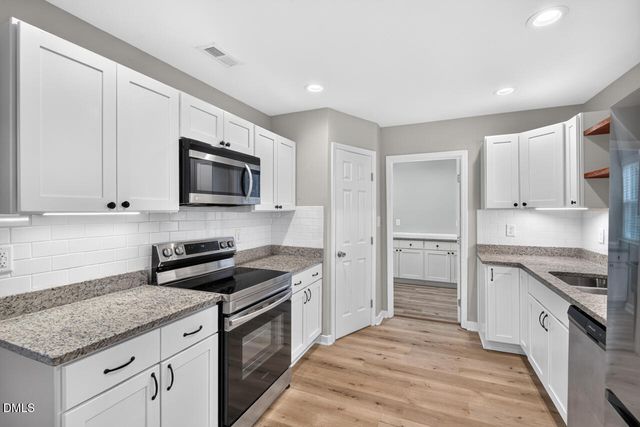 1507 Robinhood Road, Durham, NC 27701