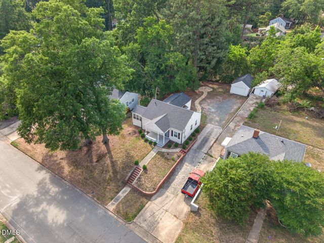 1507 Robinhood Road, Durham, NC 27701