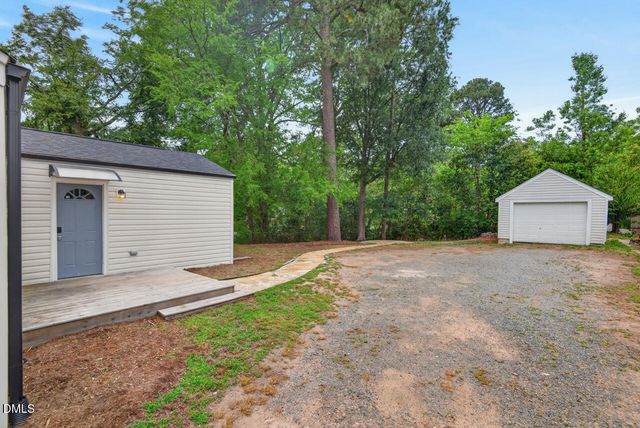 1507 Robinhood Road, Durham, NC 27701