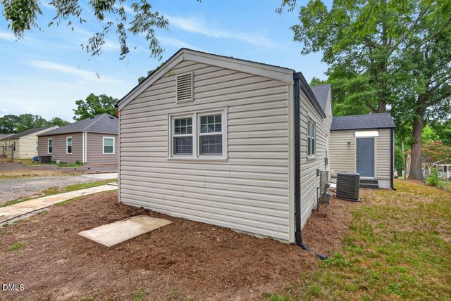 1507 Robinhood Road, Durham, NC 27701