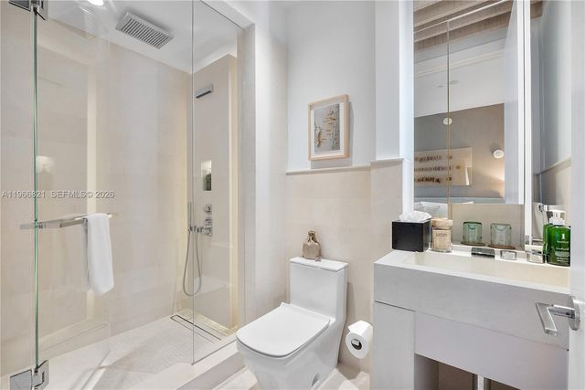 102 24th St PH-1612, Miami Beach, FL 33139