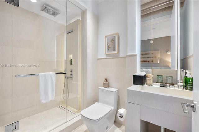 102 24th St PH-1612, Miami Beach, FL 33139