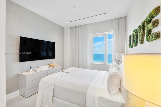 102 24th St PH-1612, Miami Beach, FL 33139