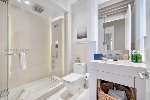 102 24th St PH-1612, Miami Beach, FL 33139