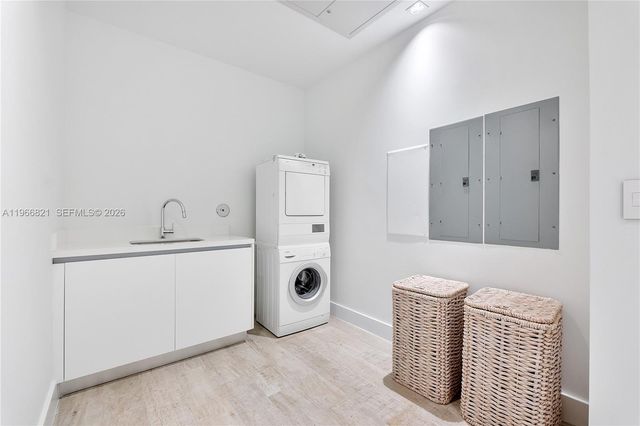 102 24th St PH-1612, Miami Beach, FL 33139