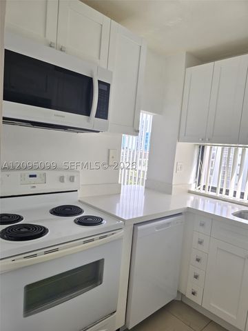 17011 N Bay Rd 815, Sunny Isles Beach, FL 33160