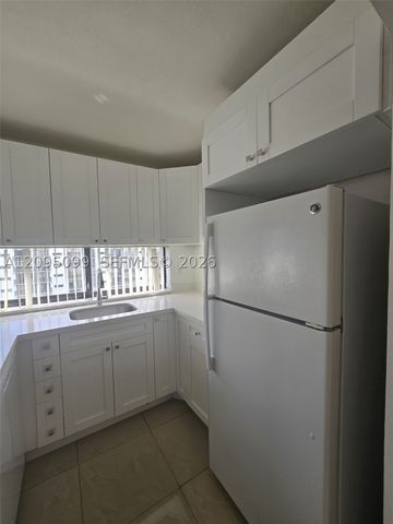 17011 N Bay Rd 815, Sunny Isles Beach, FL 33160