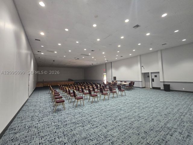 17011 N Bay Rd 815, Sunny Isles Beach, FL 33160