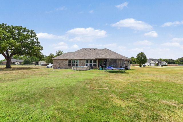 150 Private Road 7204, Wills Point, TX 75169