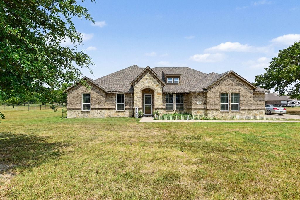 150 Private Road 7204, Wills Point, TX 75169