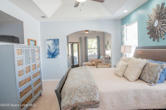 680 Easton Forest Circle Circle SE, Palm Bay, FL 32909