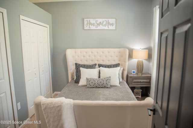 680 Easton Forest Circle Circle SE, Palm Bay, FL 32909