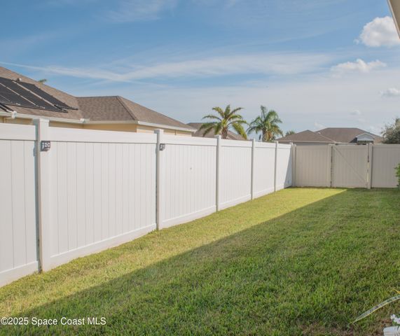 680 Easton Forest Circle Circle SE, Palm Bay, FL 32909