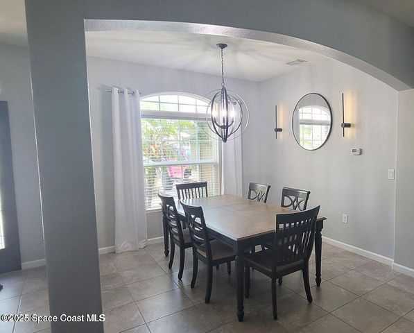 680 Easton Forest Circle Circle SE, Palm Bay, FL 32909