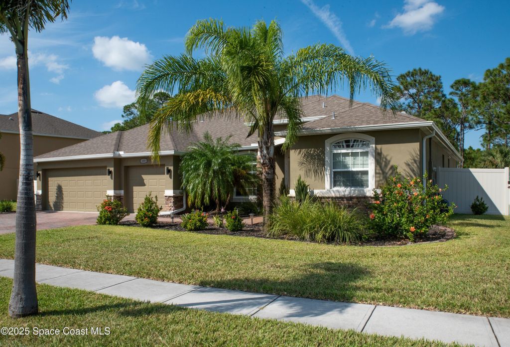 680 Easton Forest Circle Circle SE, Palm Bay, FL 32909