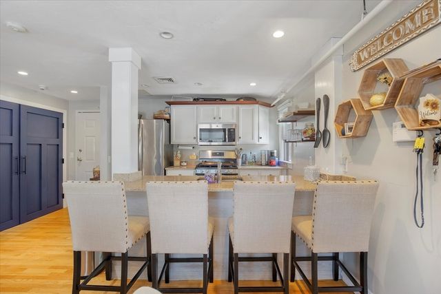 16 Main St 303, Plymouth, MA 02360