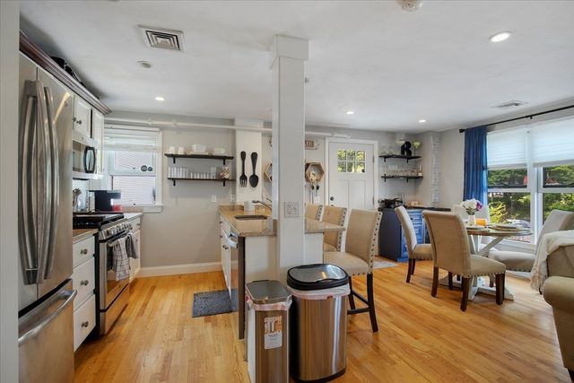 16 Main St 303, Plymouth, MA 02360
