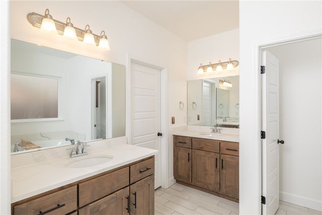 471 Stoneseed Street, Centerton, AR 72719