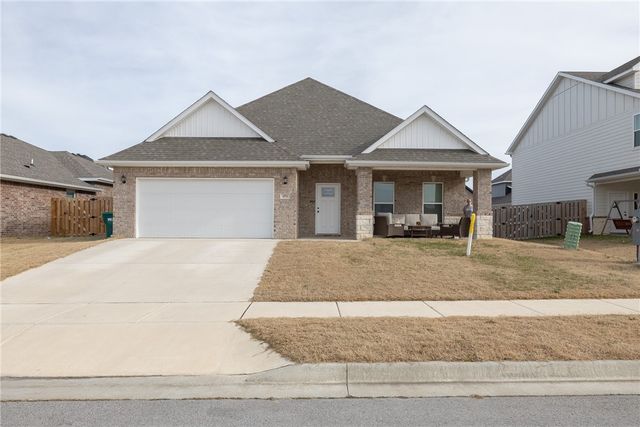 471 Stoneseed Street, Centerton, AR 72719