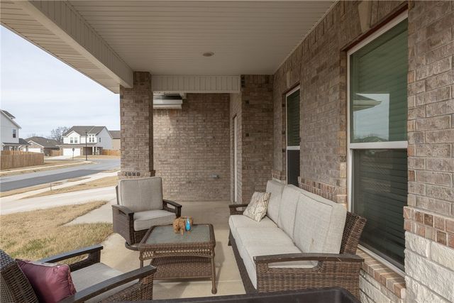 471 Stoneseed Street, Centerton, AR 72719