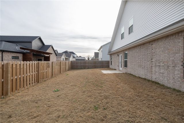 471 Stoneseed Street, Centerton, AR 72719