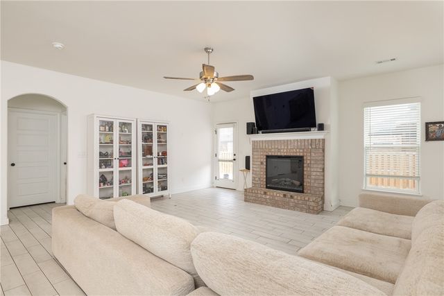 471 Stoneseed Street, Centerton, AR 72719