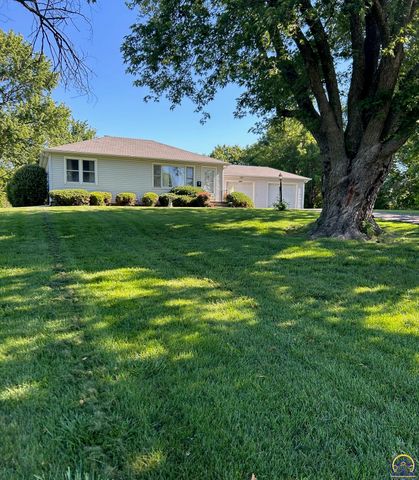 2224 SE 37th ST, Topeka, KS 66605