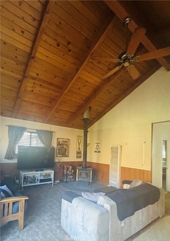 27619 Canyon, Crest Park, CA 92326