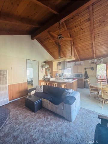 27619 Canyon, Crest Park, CA 92326