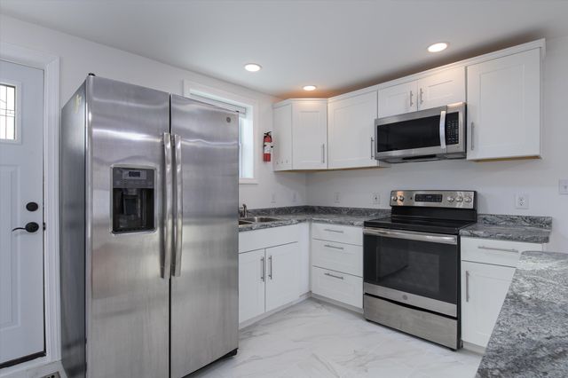 130 Curtis Avenue, Rutland City, VT 05701