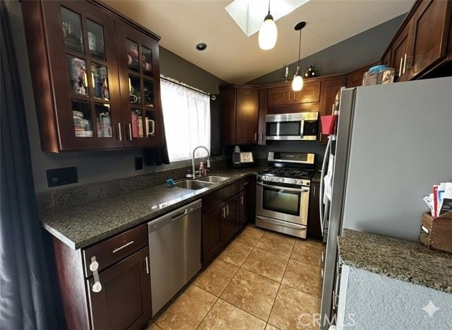 12006 Glenheather, Fontana, CA 92337