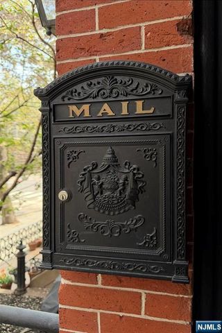633 Jersey Avenue, Jersey City, NJ 07302