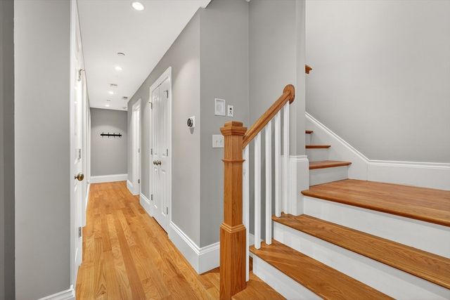 13 Howell St 3, Boston, MA 02125